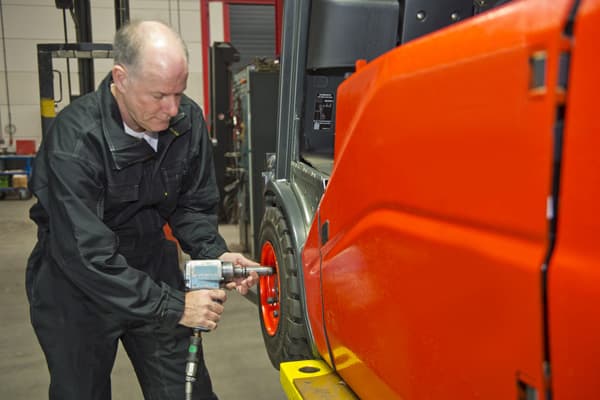 Forklift Maintenance